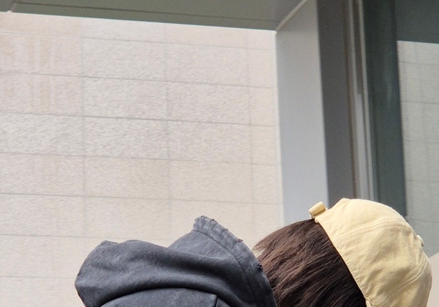 강도 자택 피해 입은 나나, 재판 증인 출석