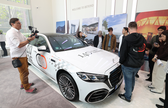 140개 도시 순회 중인 벤츠 '더 뉴 S-클래스'