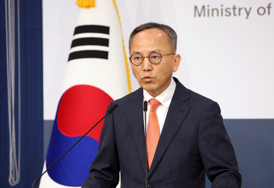 정례브리핑하는 박일 외교부 대변인