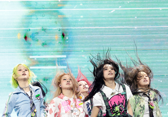 '위 아 언차일드' 발매 쇼케이스