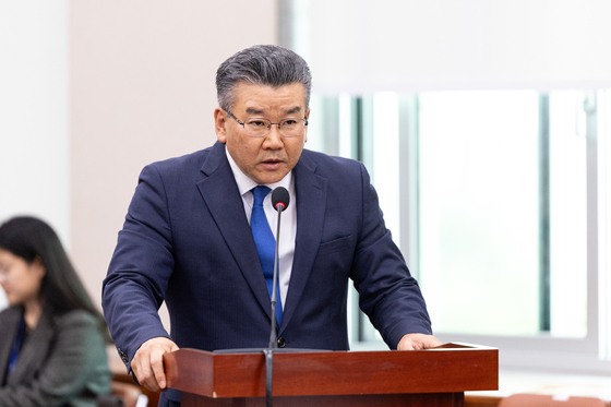 의원 질의 답변하는 유병호 감사원 감사위원