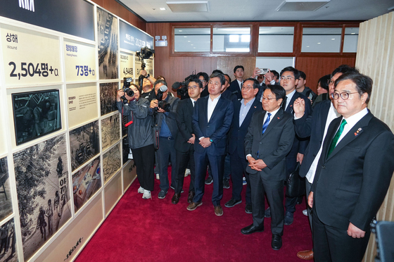 옛 전남도청 방문한 강기정·우원식