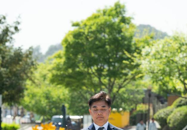 김병욱, 봉하마을 참배…"노 대통령 정신 이어받아 투명한 성남시정 펼칠 것"