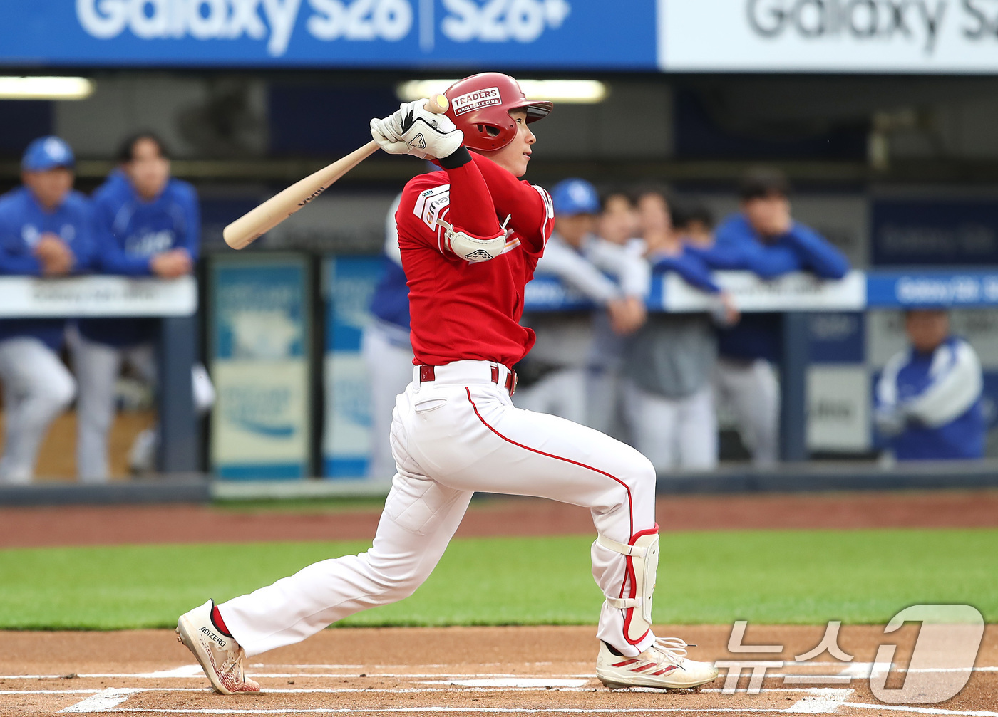 (대구=뉴스1) 공정식 기자 = 21일 오후 대구 삼성라이온즈파크에서 열린 프로야구 '2026 신한 SOL KBO리그' SSG 랜더스와 삼성 라이온즈의 경기, 1회초 SSG 선두타 …