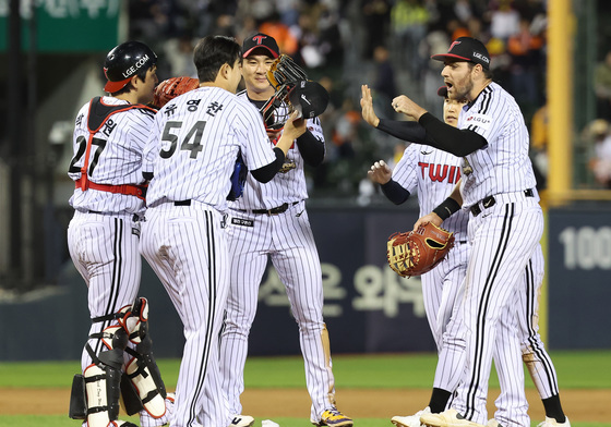 오스틴의 결승타에 승리 거둔 LG