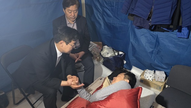 박찬대·황명선도 단식 11일째 안호영 농성장 찾아 중단 요청(종합)