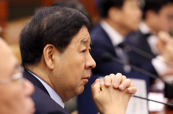 구윤철 부총리, '생각중'