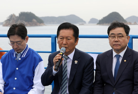 정청래 "재보선, 국민 눈높이·승리 공천…난 교향악단 지휘자"(종합)
