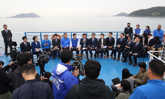 욕지도 선상 최고위