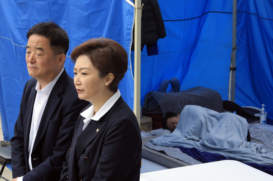 이언주 강득구 "정청래, 사경 헤매는 동료 손이라도 잡아 달라"…안호영 긴급후송