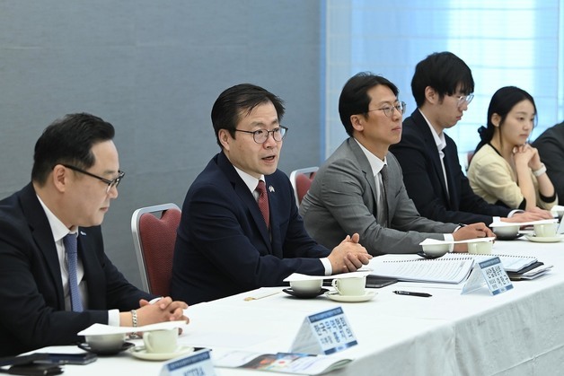 여한구, 카타르 국무장관 면담…"제조AI·반도체·바이오 투자 협력"