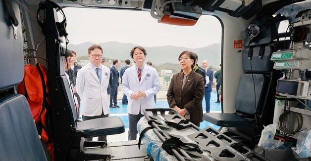 정은경 "어느 곳에서든 골든타임 안에 치료 받게 하겠다"