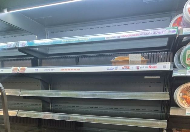 "팔 삼각김밥도 없는데"…전국으로 퍼진 CU 파업에 점주들 노심초사