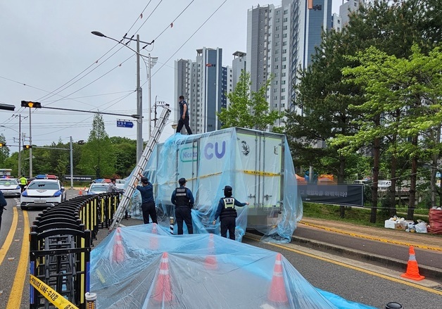 '살인 혐의' 화물연대 사고 40대 운전자 구속영장 청구…23일 심사