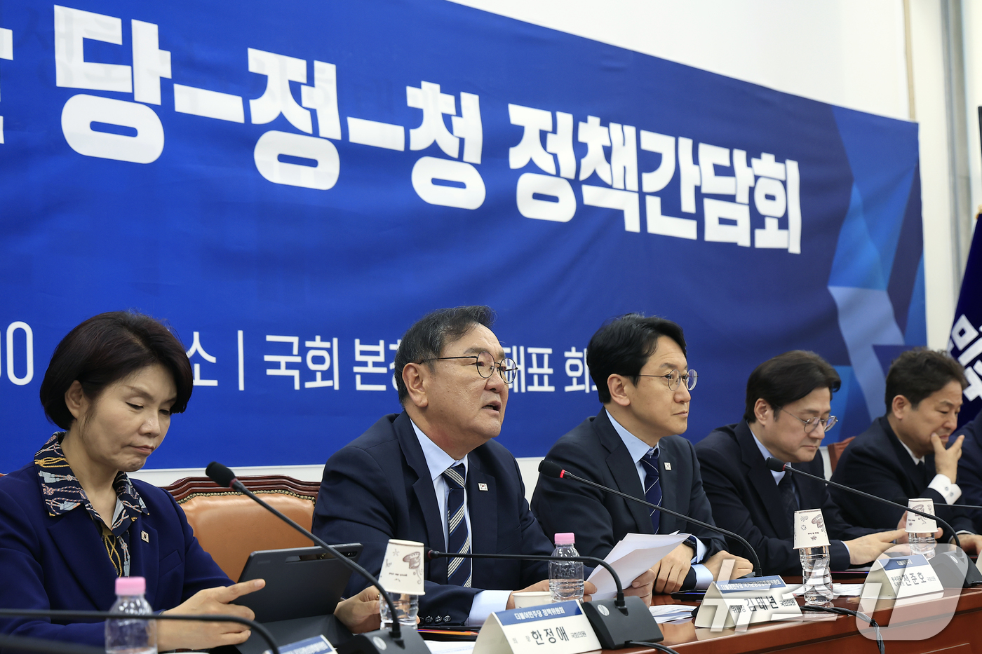 (서울=뉴스1) 박정호 기자 = 김태년 더불어민주당 국가균형성장특별위원회 위원장이 22일 오후 서울 여의도 국회 당 원내대표실에서 열린 균형성장 주요현안 당정청 정책간담회에서 개회 …