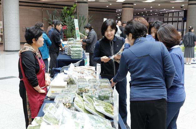 산림조합중앙회, 봄철 산나물 특별 판매전 개최