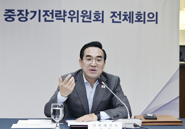 박홍근 "범부처 국가발전전략 수립해야…예산·제도 개선으로 뒷받침"