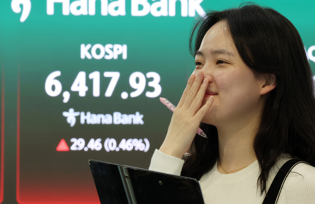 코스피, 하루 만에 최고치 또 경신…6,400선 돌파