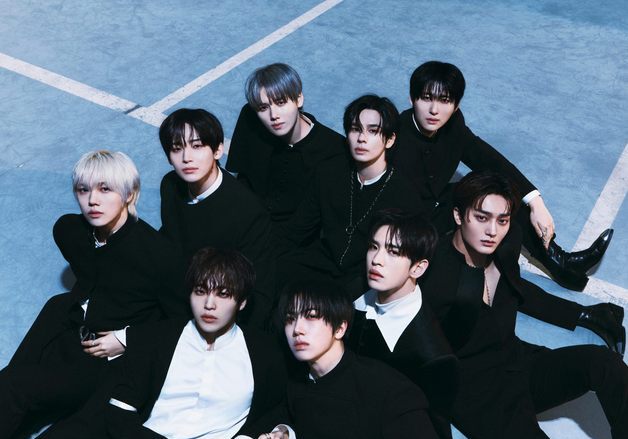 크래비티, 비현실적 비주얼…미니 8집 콘셉트 포토 공개