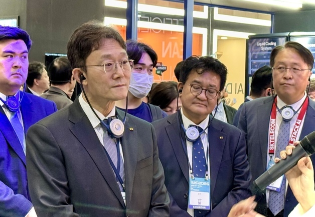 웨이브-티빙 '합병 열쇠' 쥔 KT, 박윤영 체제 입장 주목