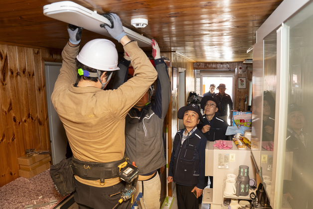 전기안전공사, 백령도서 전기설비 점검·개선…도서 안전관리 강화