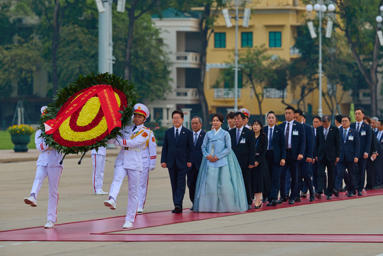 호찌민 모쇼 찾은 이재명 대통령