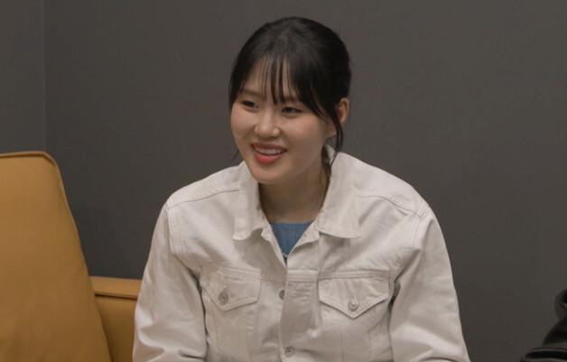 엄지윤, 김원훈과 키스신 회상…"비비크림 맛 나서 싫었다"