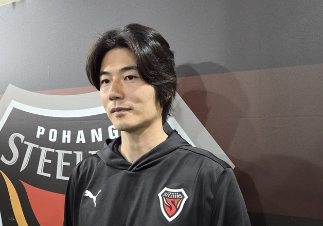 포항 기성용 "홈에서 연패 끊고 원정길 올라 다행…변곡점 될 것"