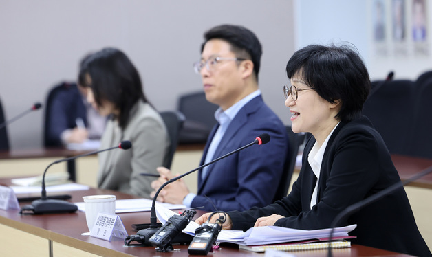 원민경 장관, 공공부문 성희롱 성폭력 대응체계 점검 회의 주재