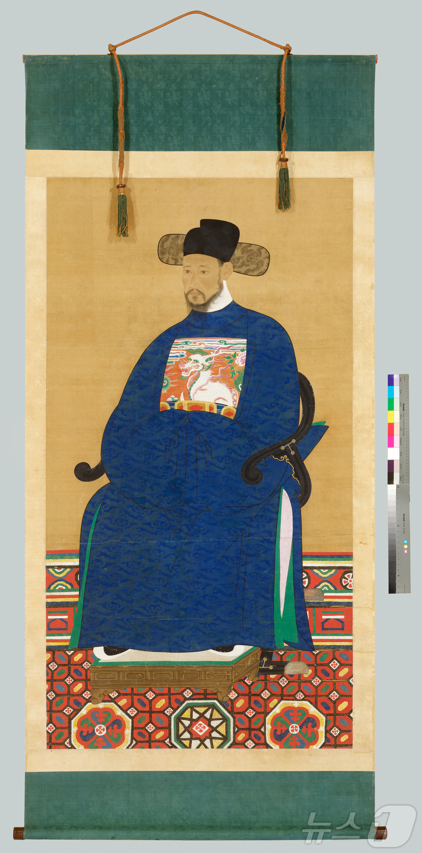 (서울=뉴스1) = 국가유산청은 조선시대 초상화인 '유호걸 초상 및 궤'를 보물로 지정했다고 23일 밝혔다. 사진은 '유효걸 초상 및 궤’의 유효걸 초상. (국가유산청 제공. 재판 …