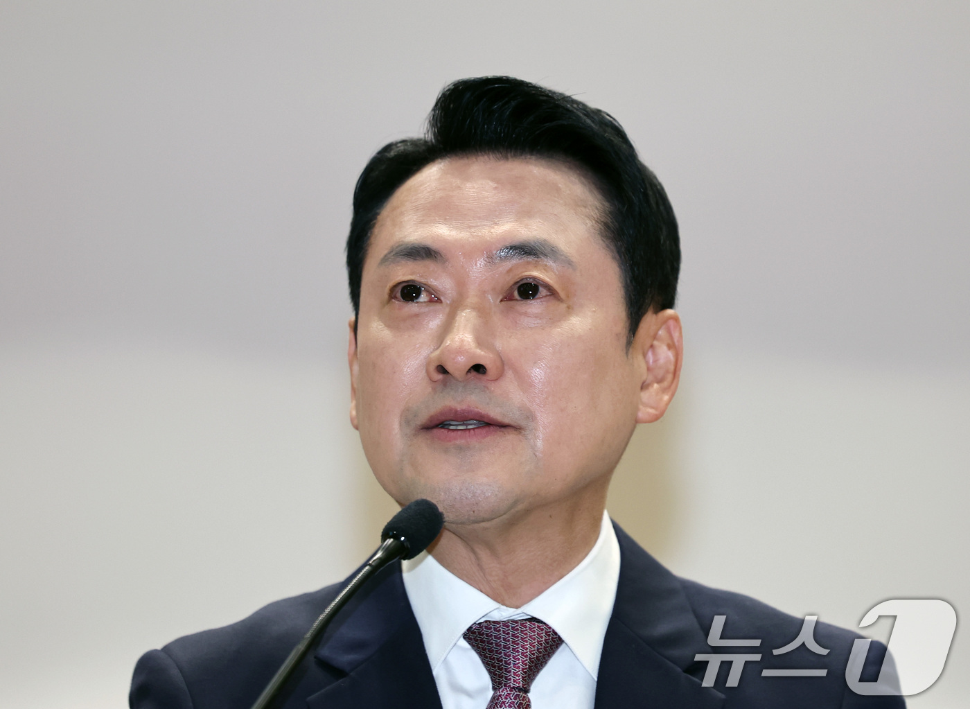 (서울=뉴스1) 구윤성 기자 = 장동혁 국민의힘 대표가 23일 오전 서울 여의도 국회의원회관에서 'AI·디지털 전환 시대, 직업훈련의 품질개선과 혁신, 지원개선 방안'을 주제로 열 …