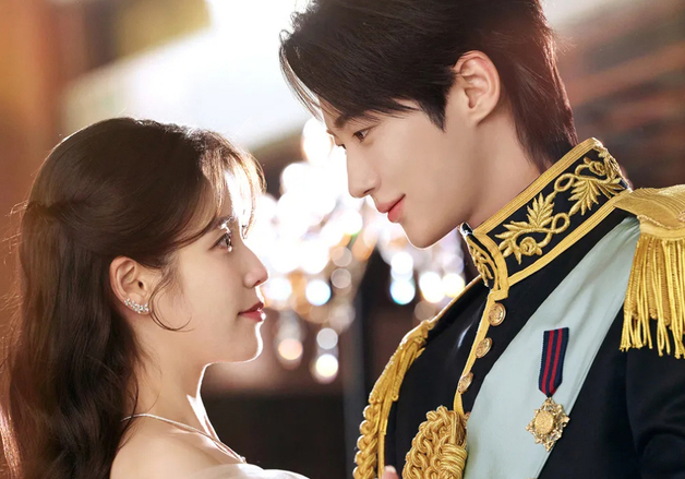 중국 또 도둑시청…방송도 안 하는 '21세기 대군부인' 별점 평가 1만건