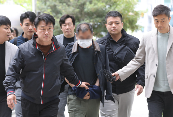 경찰 향해 승합차 돌진 조합원, 영장실질심사 출석