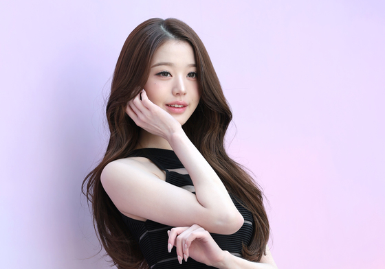 장원영, 인형이라 부를래