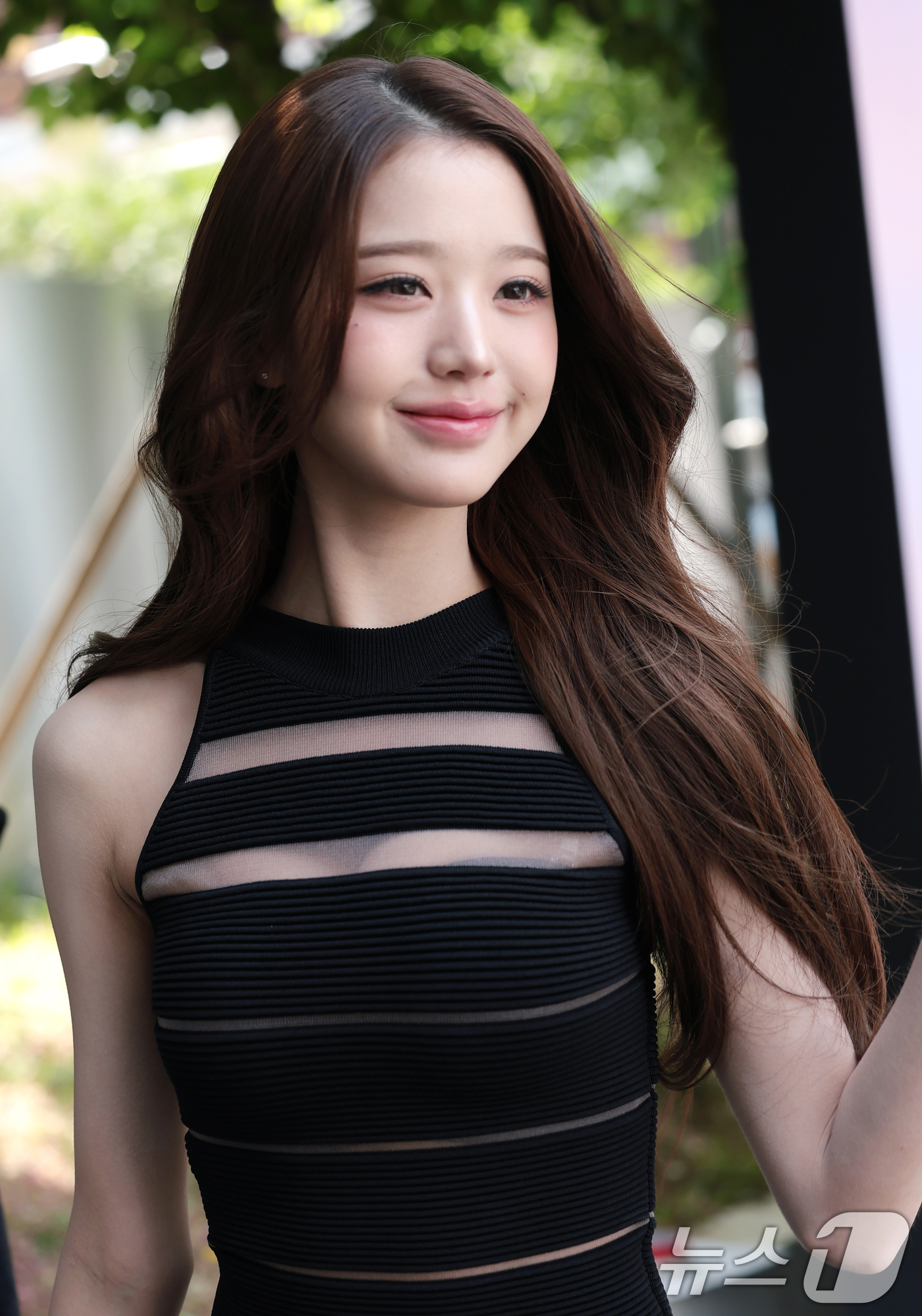 (서울=뉴스1) 권현진 기자 = 그룹 아이브(IVE)의 장원영이 23일 서울 성동구 쎈느성수에서 열린 다이슨코리아의 여행용 헤어드라이어 '다이슨 슈퍼소닉 트래블' 출시 기념 팝업 …