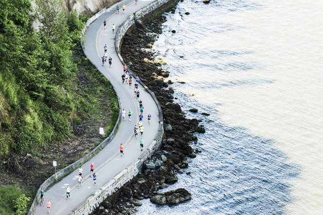 "설산 보며 달린다"…인생 기록 남기는 밴쿠버 '인생 런투어'