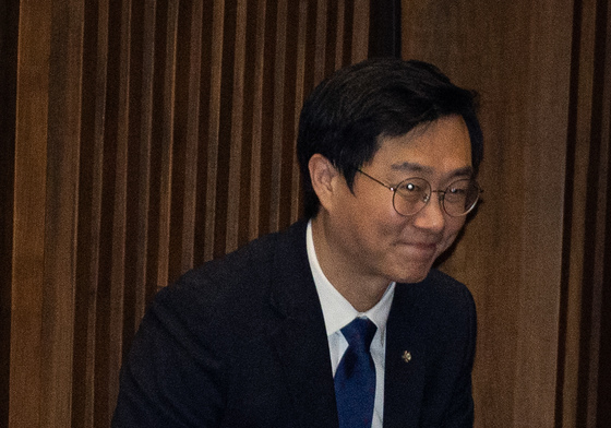 본회의 참석한 장경태 의원