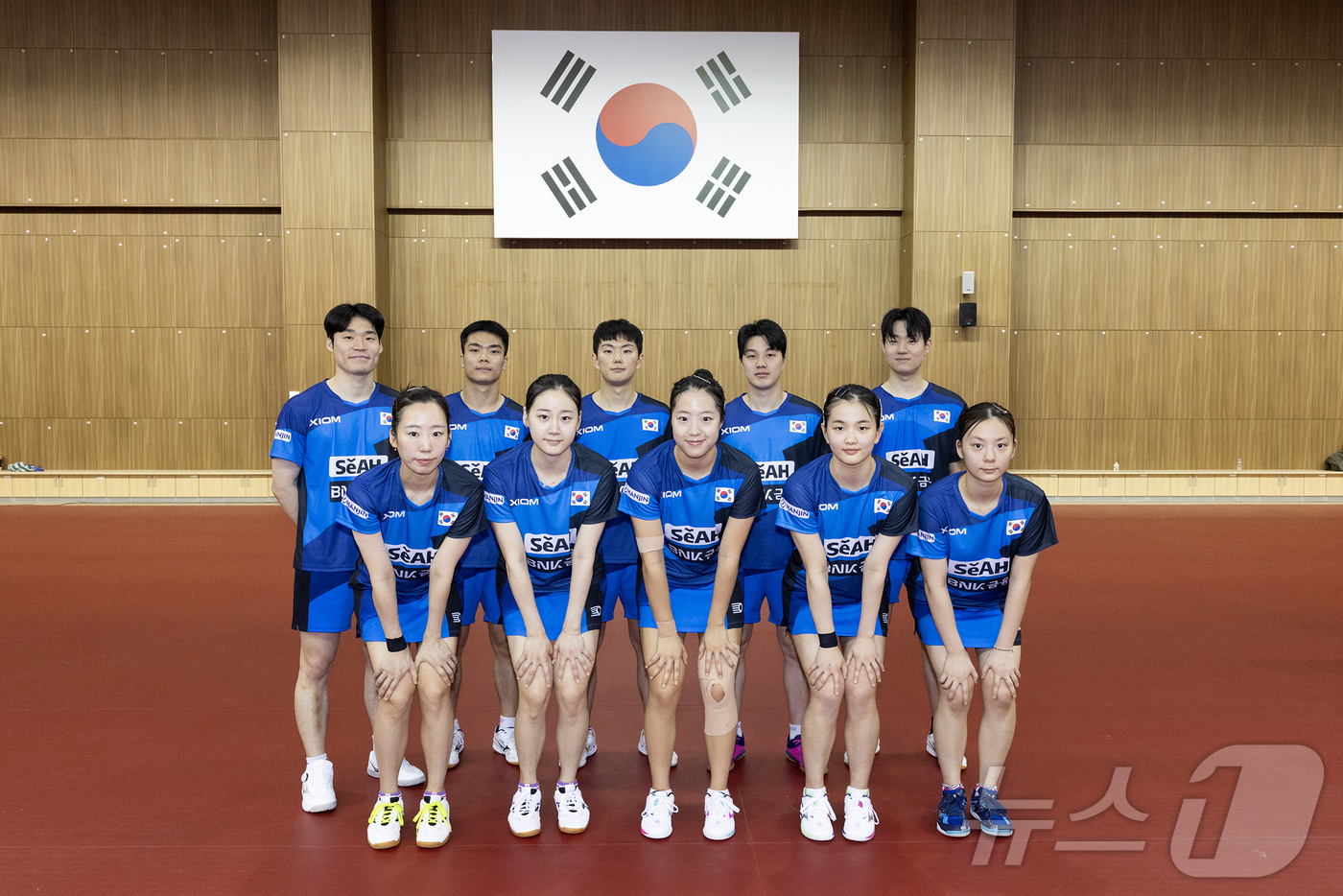 (서울=뉴스1) = 23일 진천선수촌 오륜관에서 열린 2026 ITTF 런던 세계탁구선수권대회 미디어데이에서 탁구 국가대표 선수들이 기념 촬영을 하고 있다. (대한탁구협회 제공. …