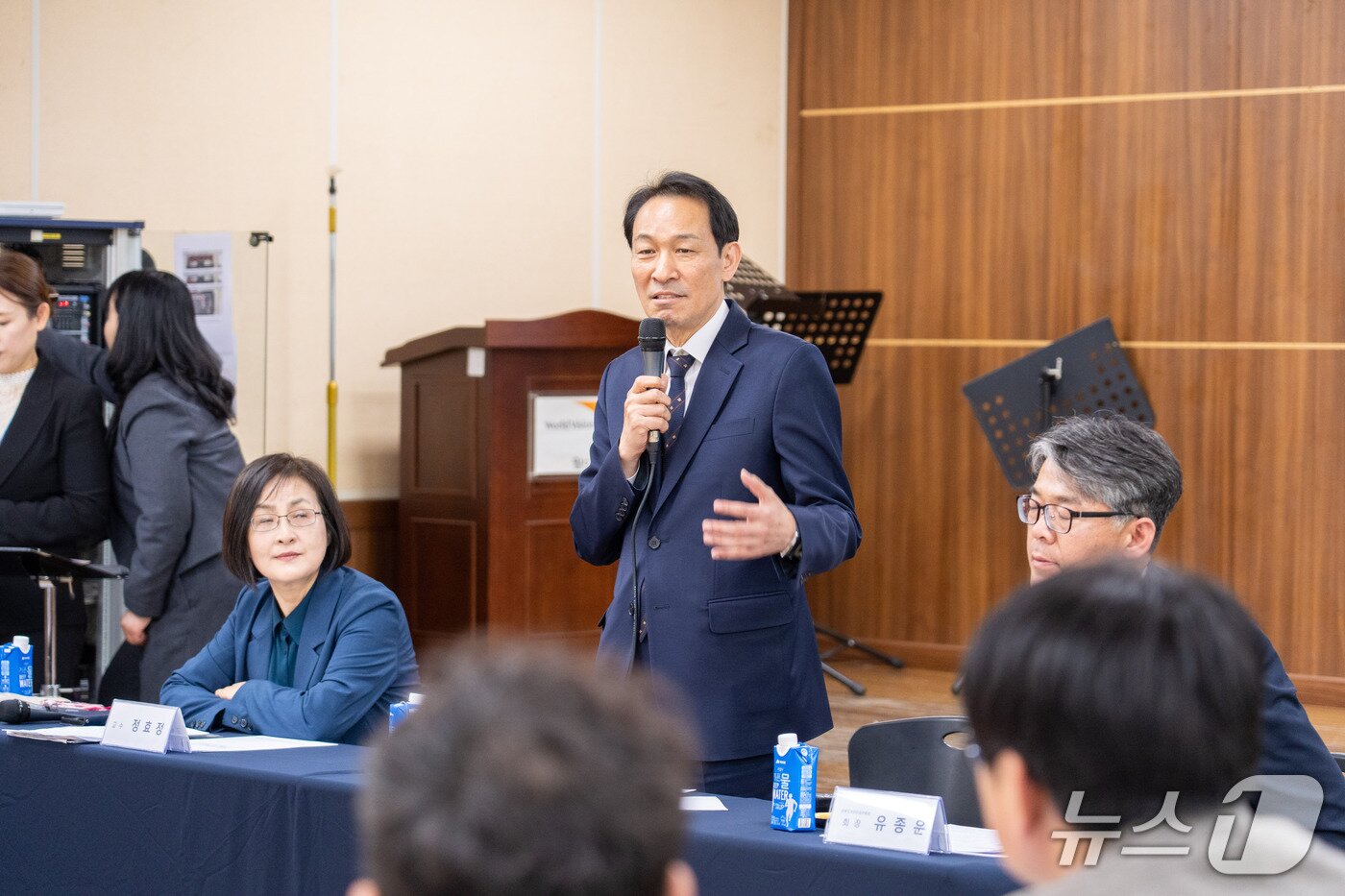 본문 이미지 - 우상호 더불어민주당 강원특별자치도지사 예비후보는 23일 강원도어린이집연합회와 간담회를 실시했다.(우상호 예비후보 측 제공. 재판매 및 DB금지)/뉴스1