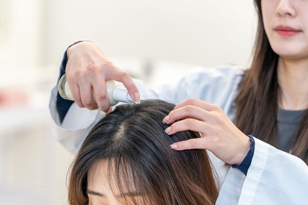 '두피 선케어' 국내 시장 개척 나선 한국콜마…해외선 4조 시장