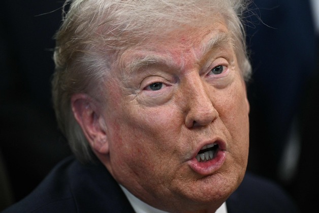 [속보]트럼프 "이란, 휴전 기간 재정비 했을 수도…하루면 파괴"