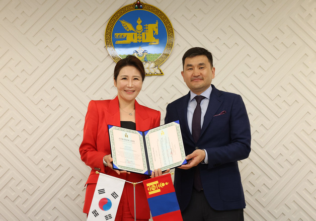 안주은 연출가, 몽골 최초 외국인 문화대사 임명