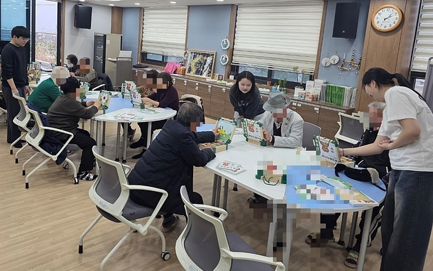 괴산군 보건소, '기억올림' 쉼터서 경증 치매 노인 맞춤형 돌봄