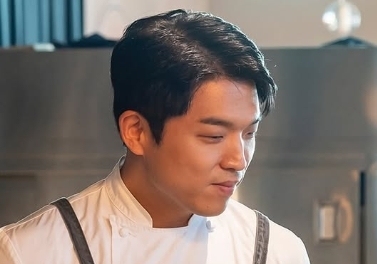 안성재 모수, 10만 원 싼 와인 바꿔치기 후 "손님이 용서" 사과문 역풍