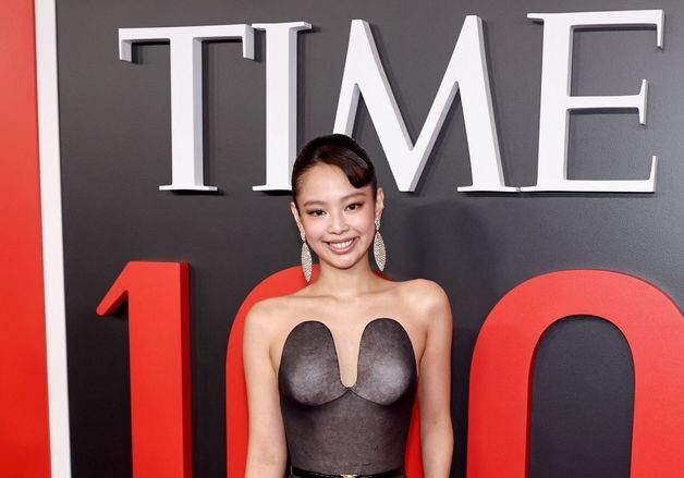 '타임100' 갈라쇼 참석한 블랙핑크 제니…'시선 사로잡는 드레스'