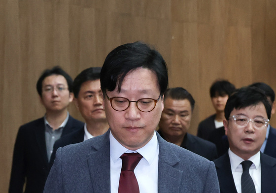 기자회견 마친 홍덕희 국민의힘 구로구청장 후보