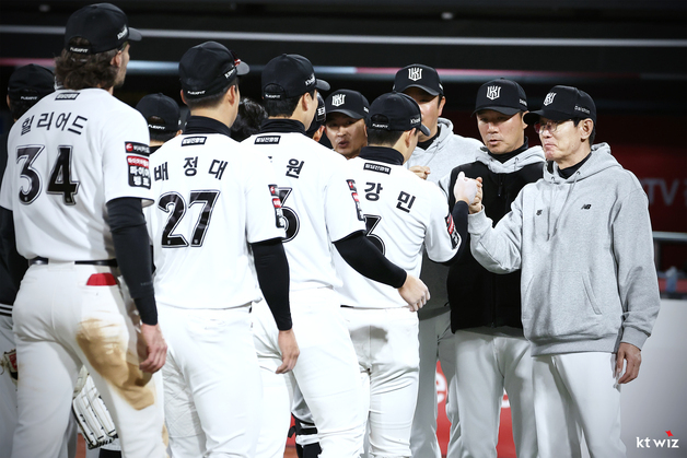 안현민·허경민 빠져도 팀 타율 1위…선두 KT '뎁스의 힘'