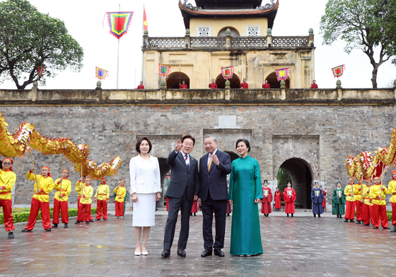 한-베트남 정상, 탕롱 황성 방문