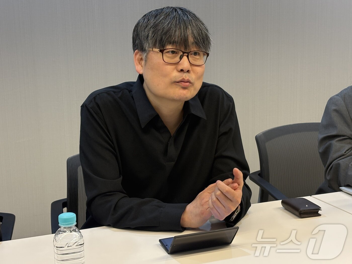 본문 이미지 - 서범강 IP융복합산업협회 회장이 24일 서울 종로구에서 열린 IP융복합산업협회 간담회에서 발언하고 있다.2026.4.24 ⓒ 뉴스1 김민재 기자