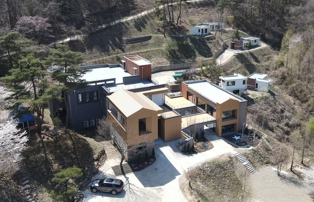 청주 미원별빛자연휴양림 휴식·일 병행 '워케이션 센터' 준공